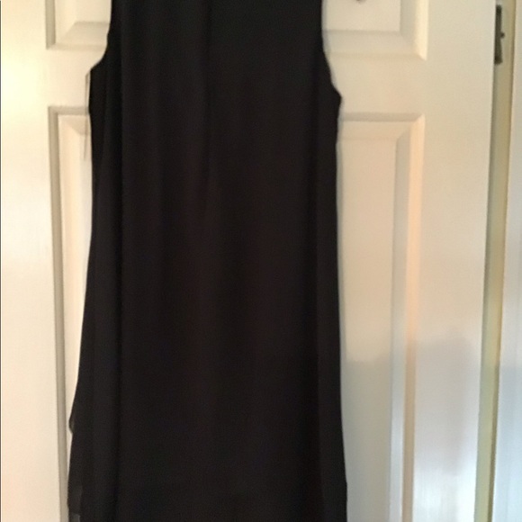 Black dress - Picture 3 of 4